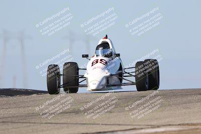 media/Oct-26-2025-CalClub SCCA (Sun) [[8ce1e69566]]/Group 6/Grapevine/